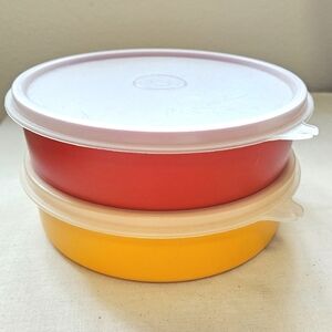 2 Tupperware Autumn Colors Big Wonders Lidded Cereal Bowls 1305